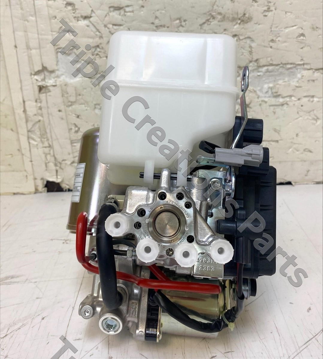 47050-60390 Toyota Brake Booster ASSY W/master Cylinder 4705060390