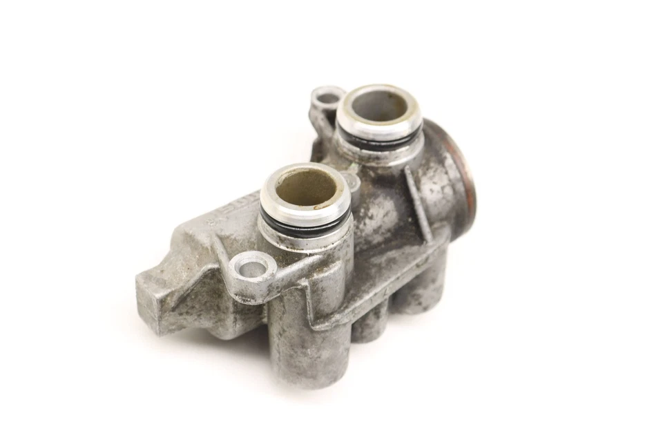 BMW ALPINA B7 2007-2008 - Adaptador enfriador de aceite / termostato 7520214 Foto 2 de 4