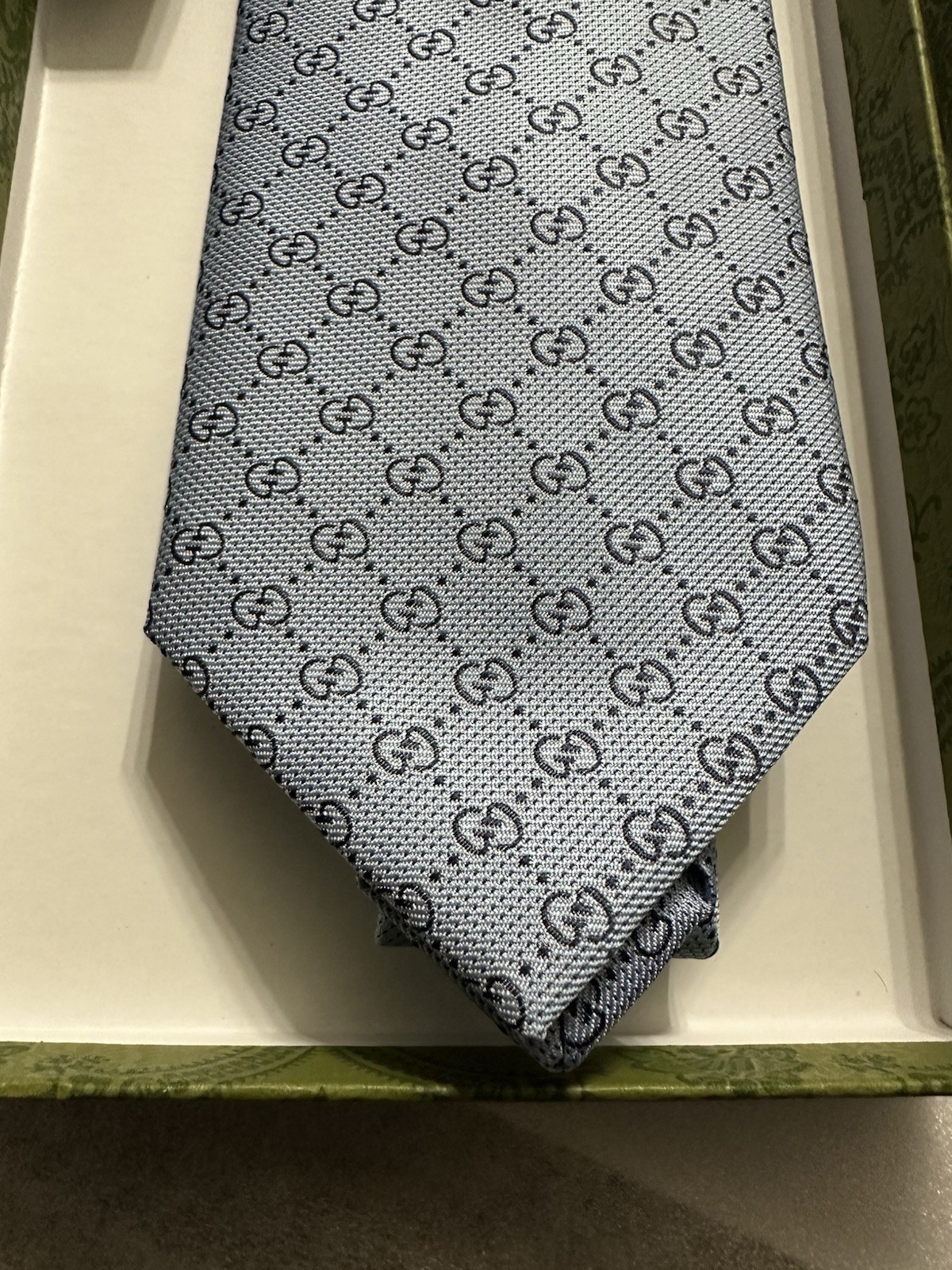 Gucci Light Blue Black 100% Silk Logo Patterned Designer Classic Men's Tie