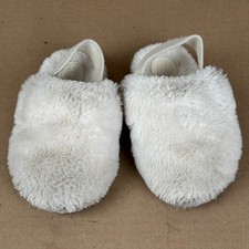 Cat Jack Kids M 7/8 White Faux Fur Slippers Cozy Elastic Strap House Shoes