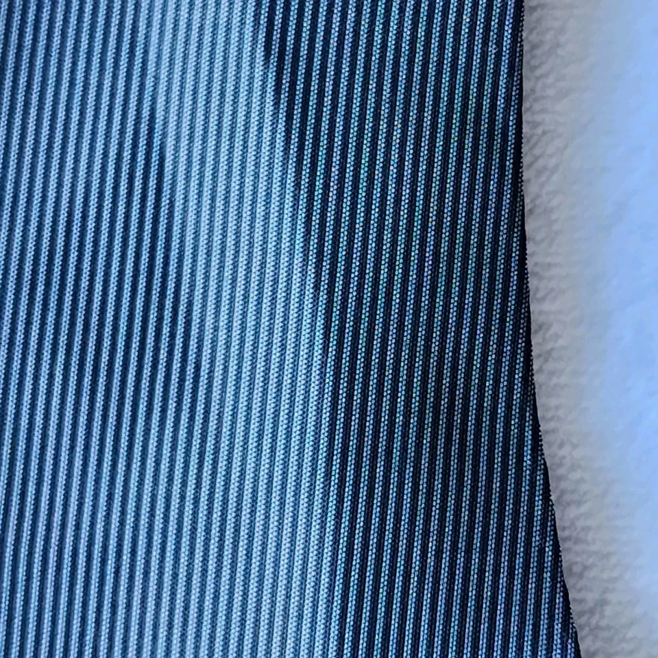 Hugo Boss HUGE/GENIUS WE Slim Fit 100% Virgin Wool Suit Vest Waistcoat 38R Plaid - Image 4 of 4