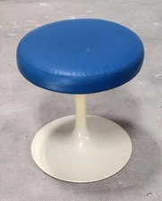 Knoll, Eero Saarinen swivel base stool BR-51, Mid Century Modern. Blue Naugahyde