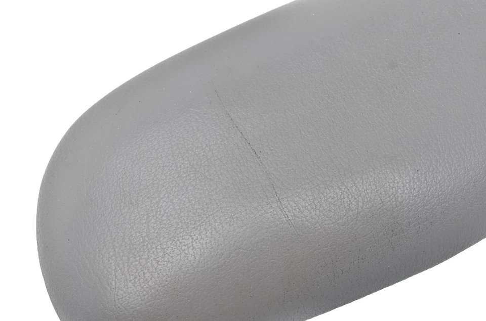 Ford Mustang 1999-2004 consola central gris vinilo reposabrazos tapa superior imán OEM Foto 3 de 4