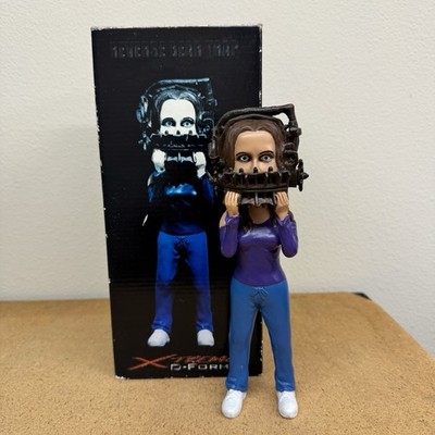 Saw Reverse Bear Trap Amanda Xtreme Form 9  Statue Action Figure