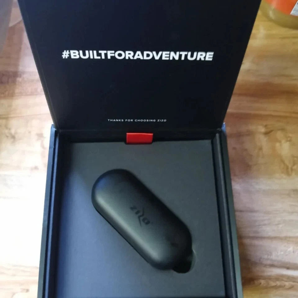 ZIZO Venture True Wireless Earbuds Bluetooth 5.0 w/ Charging Case and Cable - Image 3 of 4