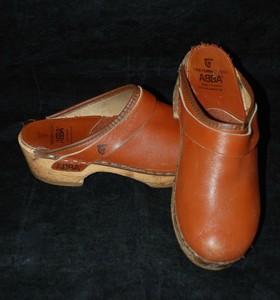 tretorn clogs