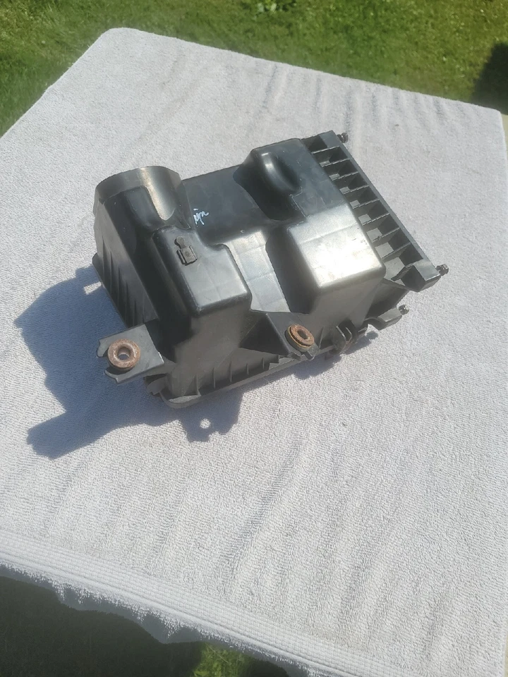 X 06 07 08 09 10 11 HYUNDAI AZERA CAJA FILTRO DE AIRE CON HARDWARE 3,8 L OEM Foto 3 de 4