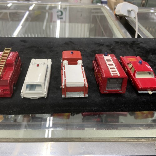Lesney Matchbox Fire Station MF-1 in Box With 5 Boxed Lesney Cars - Picture 10 of 14