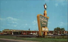 Flint Michigan MI Holiday Inn Station Wagon  Cars c1950s-60s Postcard