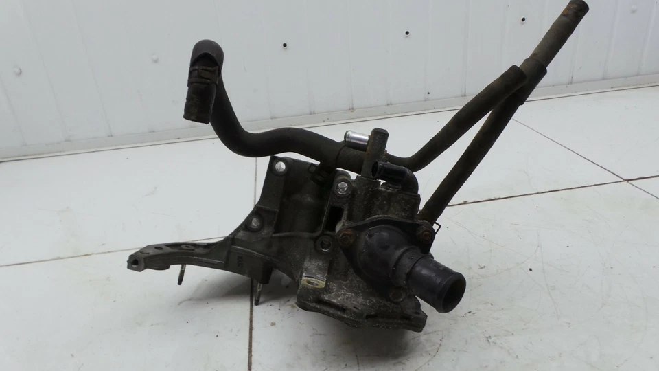 Mazda CX7 2011 2,2 diésel R2AA bomba de agua con carcasa termostática Foto 3 de 4