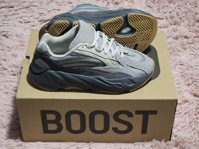 Adidas Yeezy Boost 700 V2 Tephra Size 4.5