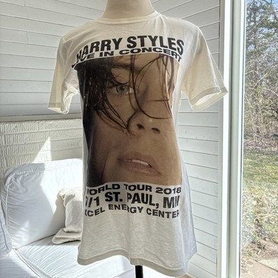 Harry Styles Live Concert T-Shirt World Tour 2018 Chicago, IL  Sz Small