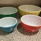 Vintage Pyrex Primary Colors Nesting Mixing Bowls Set of 4 RARE MINT