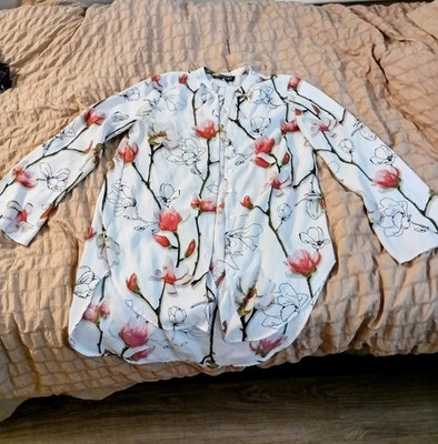 Zara Women s S White Floral Button-Up Blouse Long Sleeve Collared Woven