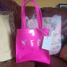 Ted Baker Small Tote/ Lunch/Pool  Bag in Hot Pink  UNUSED