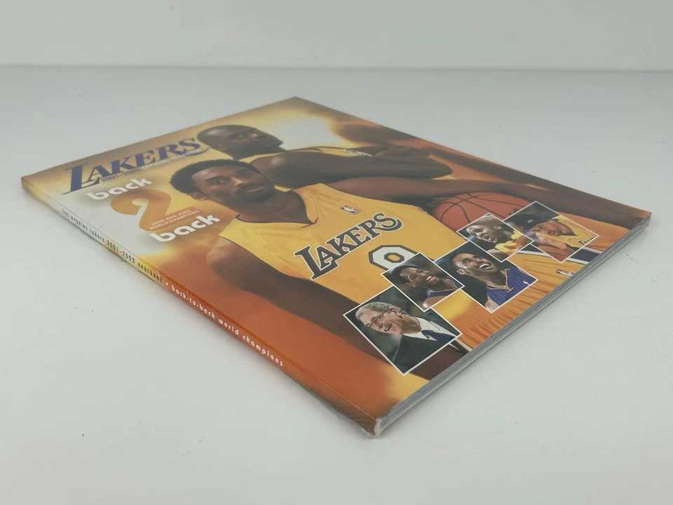 Lote de (3) Anuarios Oficiales SELLADOS Los Angeles Lakers 2001-2004 Kobe Shaq Foto 4 de 4