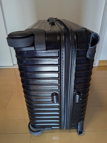 Rimowa Salsa 63L Black 2-wheels Carry Case Suitcase - Picture 6 of 17