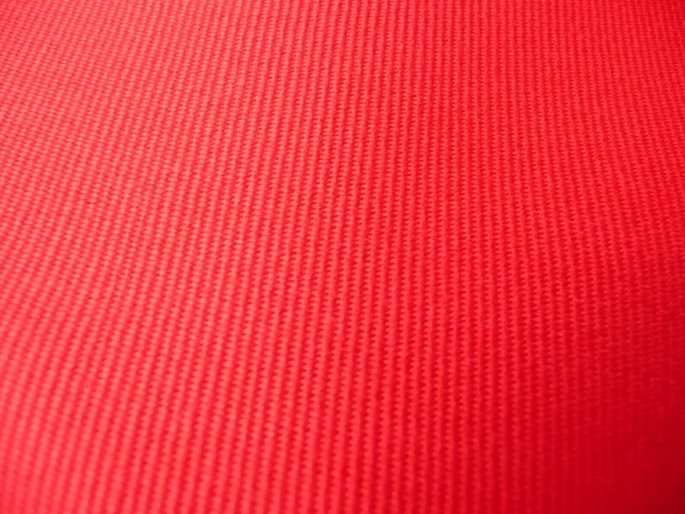 TISSU  VINTAGE en métis rouge de très belle qualité - Photo 4/4