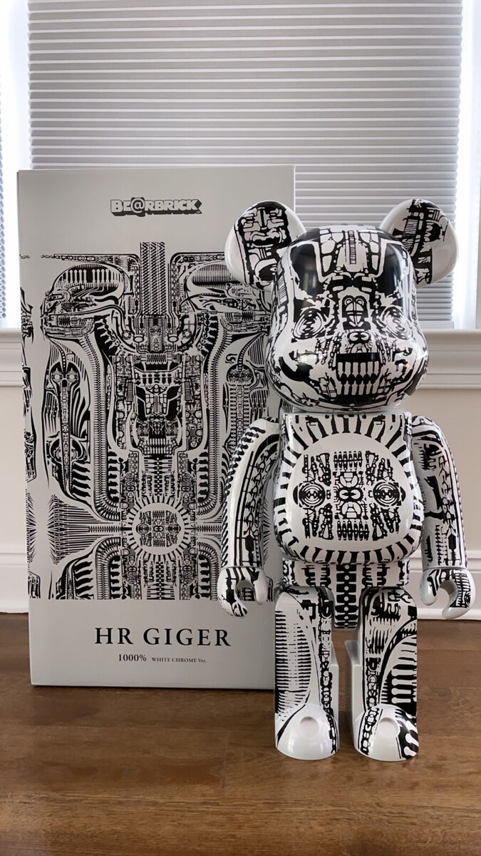BEARBRICK H.R. Giger 1000% White Chrome Medicom Be@rbrick | eBay BEARBRICK H.R. Giger 1000% White Chrome Medicom Be@rbrick | eBay