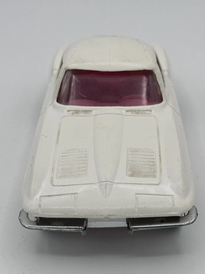 Vintage 1965 Korris Kars Chevrolet Corvette 7" White/Red Plastic - Изображение 3 из 4