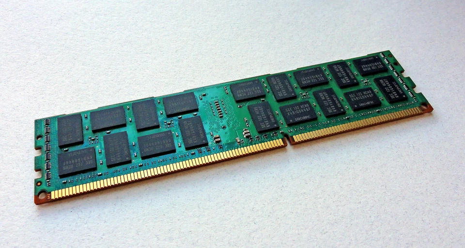 Samsung 4GB RDIMM SDRAM DDR3-1333 PC3-10600R ECC *REGISTERED* M393B5170FH0-CH9 - Photo 4/4