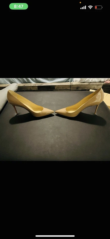 Christian Louboutin Women's Nude Patent Leather Pumps 39.5 - Image 3 of 4