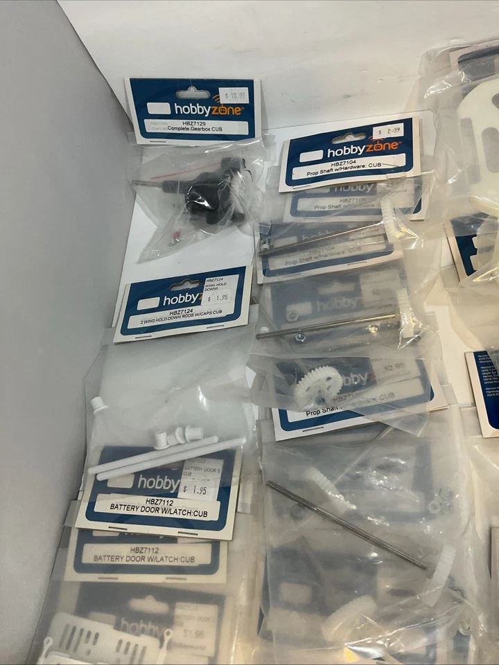 Lot of 33 Hobbyzone R/C Airplane Parts - Cub - Spinner, Control Horns, Gearbox - Image 3 of 4