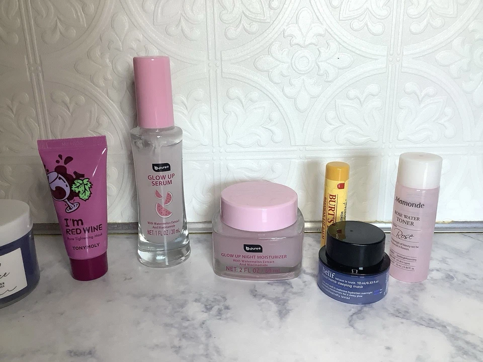 NUEVO paquete de cuidado de la piel para mujer Burt’s Bees, Tony Moly, etc. Foto 3 de 3