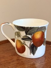Royal Botanic Gardens Kew Bone China Mug Apple Design. Creative Tops.