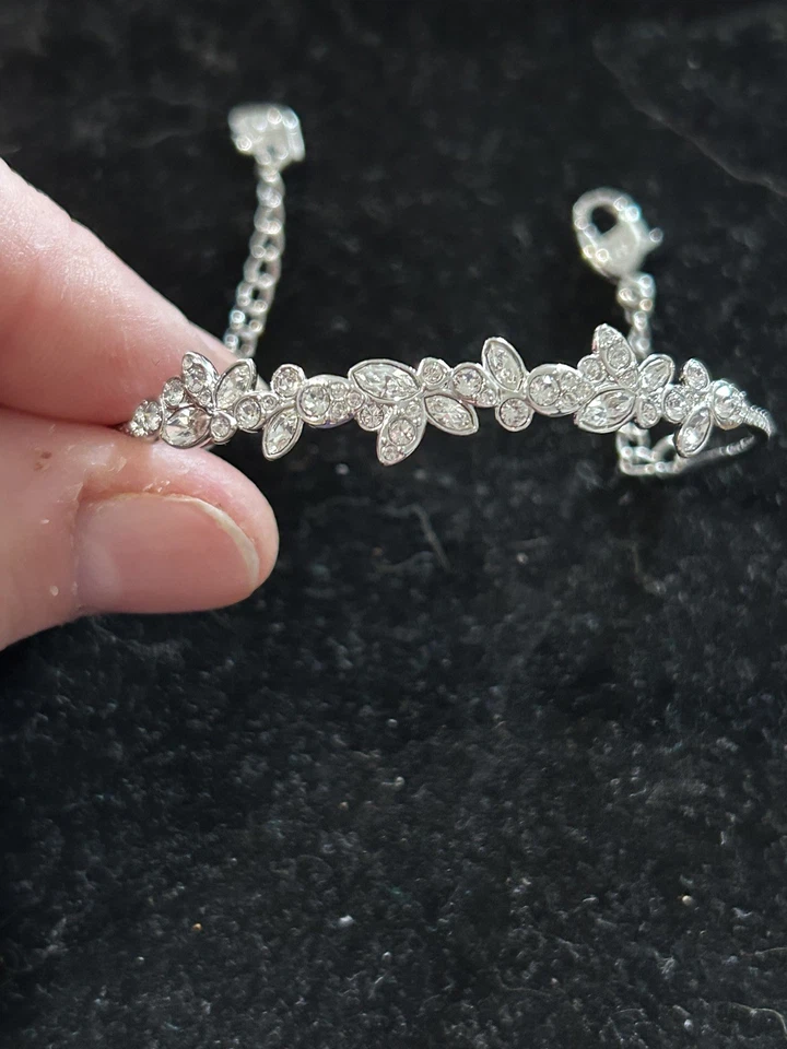 Impresionante Brazalete Swarovski Transparente Diapasón Chapado en Rodio 1/2 Torque Cadena Foto 4 de 4