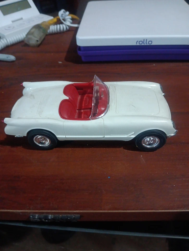 Corvette 1953 1953 de plástico fundido a presión sin marca con neumáticos Firestone de goma real, Asis Foto 3 de 4