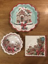 The Pioneer Woman Gingerbread Christmas Disposable Dinner Plates  Napkins