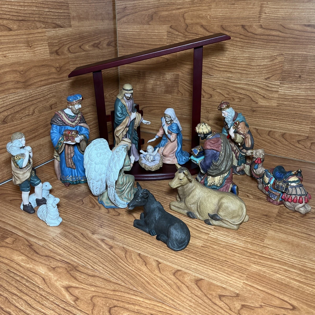 Vintage Kirkland Signature 13 Piece Nativity Set 75177 With Wood Creche