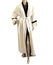 Vintage Vanity Fair Womens Size Large Long Cream Robe Elegant Old Hollywood