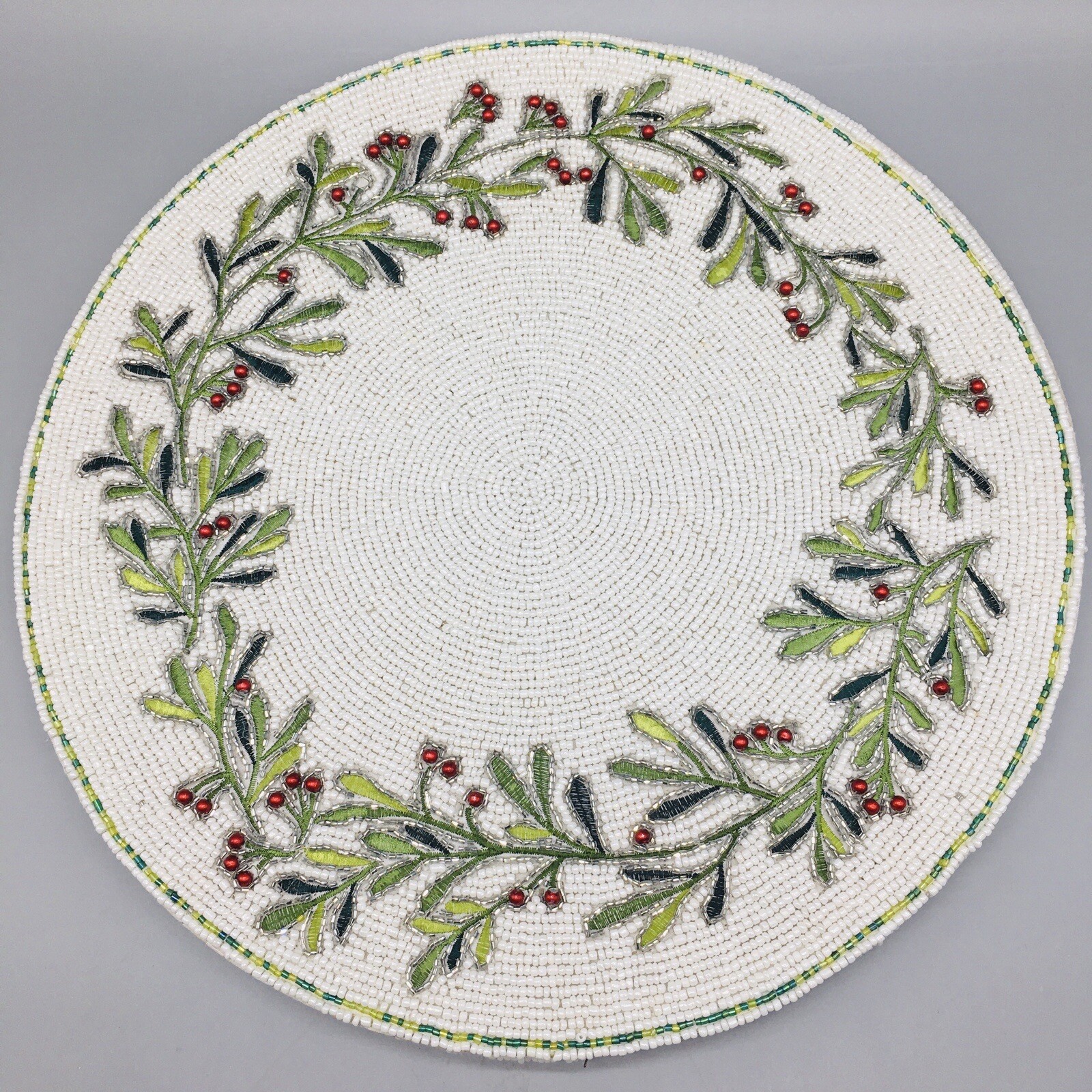 x6 Tahari Christmas Red Berry Foliage Beaded Placemat Set Holiday