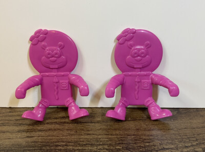 Lot of 2 Kellogg's Cereal Spongebob Squarepants Sandy Cheeks Bowl Buddies Hangs