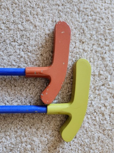 Hearthsong Indoor Golf Pool Game Replacement Putter Club set of 2 - Picture 4 of 5
