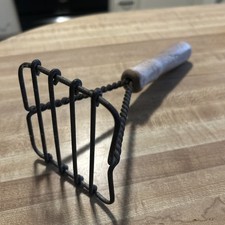 Vintage Wire Potato Masher Wooden Handle Primitive Farmhouse Kitchen Tool 1940s