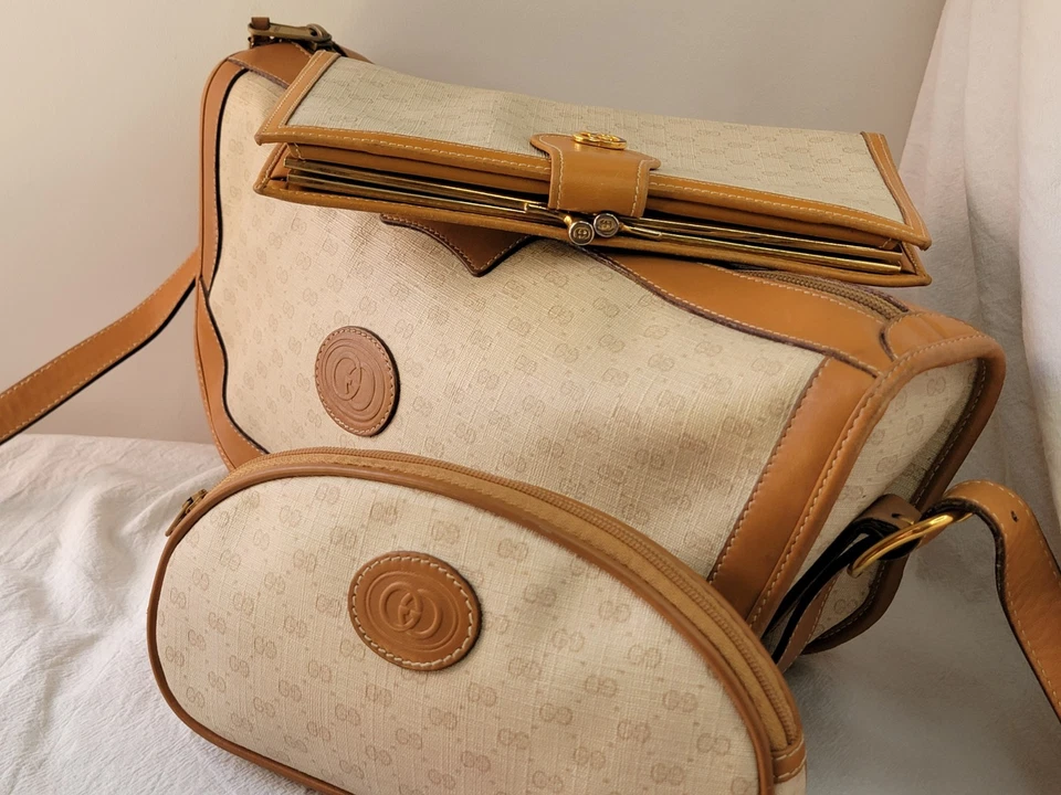 Raro De Colección Gucci Accesorios Colección 3 Piezas Monedero Conjunto Monograma 001.084.0445 Foto 2 de 4