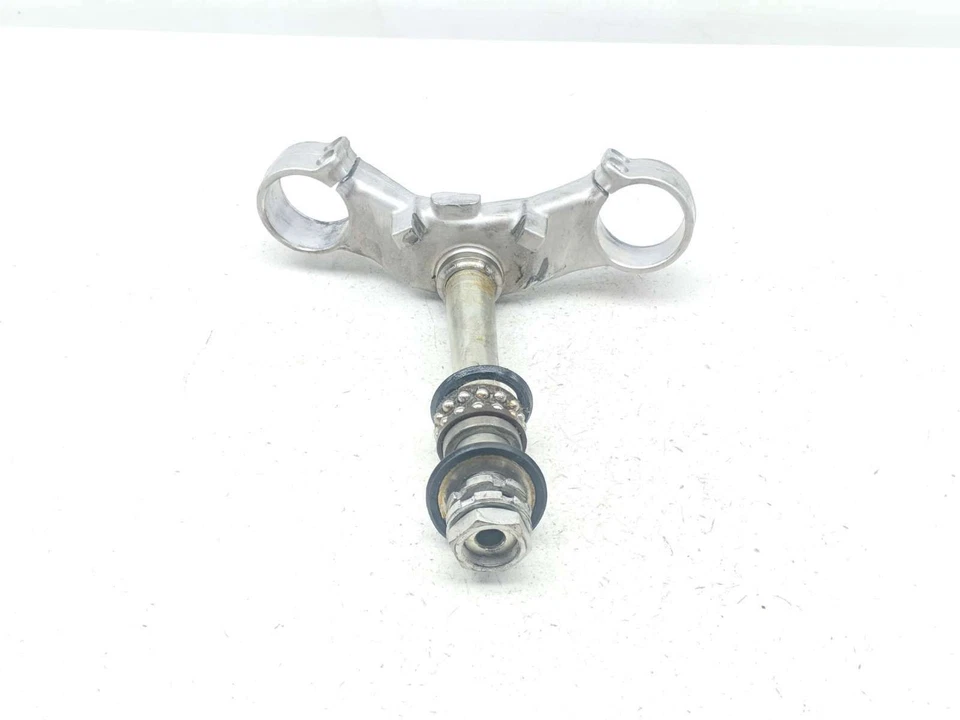 04-06 Yamaha YZF R1 inferior inferior triple abrazadera de árbol de dirección Foto 4 de 4