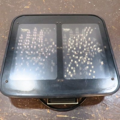 Dialight Pedestrian Crosswalk Don't Walk Sign Traffic Signal Light Up Retro Bar