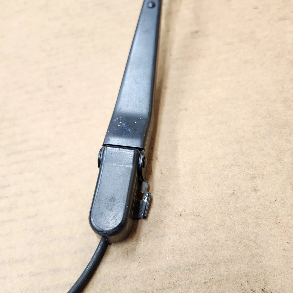 Левый рычаг стеклоочистителя C4 Corvette в сборе лопасть лобового стекла трубчатый шланг 84-94 C4 Corvette - Изображение 2 из 4