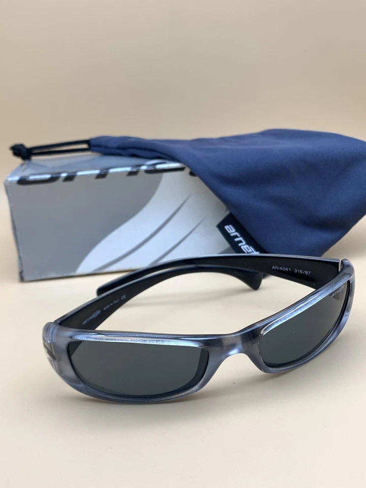 Gafas de sol para hombre Arnette AN4041 316/87 con marco cristalino polarizado Foto 2 de 4