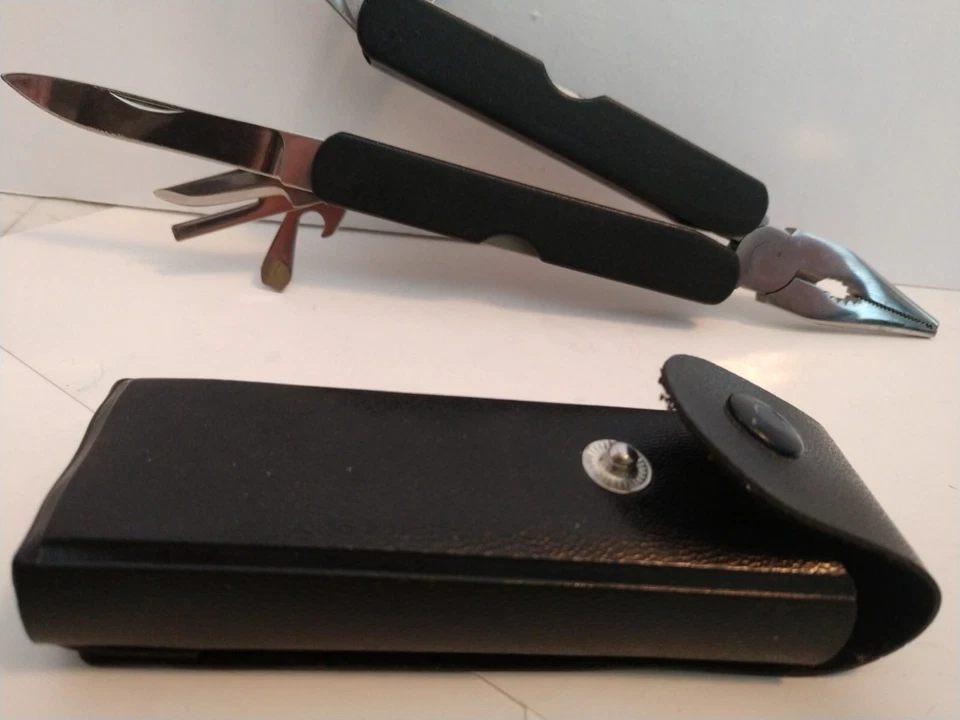 Cuchillo 9 en 1 multiherramienta con estuche. Cuchillo plegable de acero inoxidable. Gran forma. Foto 4 de 4