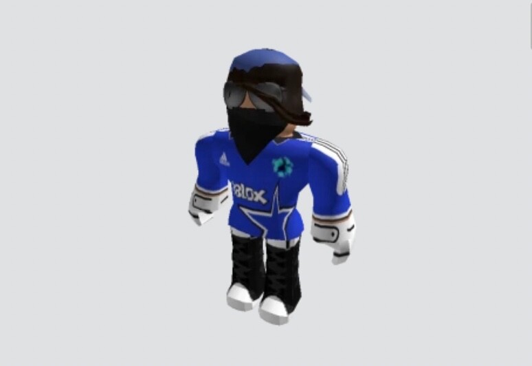 READ BELOW) 2010 ROBLOX account with shaggy, normal hair many