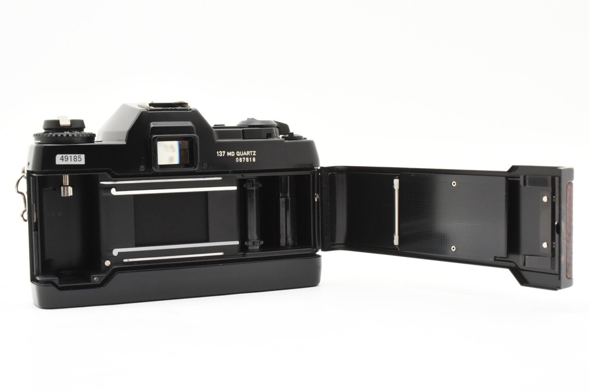 フィルムカメラ CONTAX 137 MD Quartz コンタックス Contax 137 MD QUARTZ 35mm一眼レフフィルムカメラ