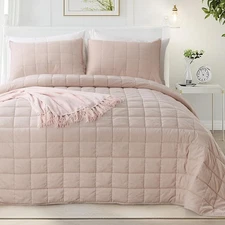 Kasentex Quilt Set, Soft Washed 3-layer Lightweight Bedspread, King, Rose Pink