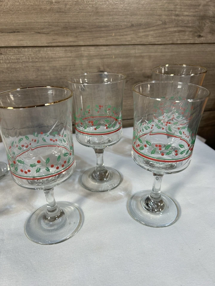 Juego de 8 vasos cáliz de acebo y bayas colección navideña Arby’s 1987 de colección Foto 3 de 4