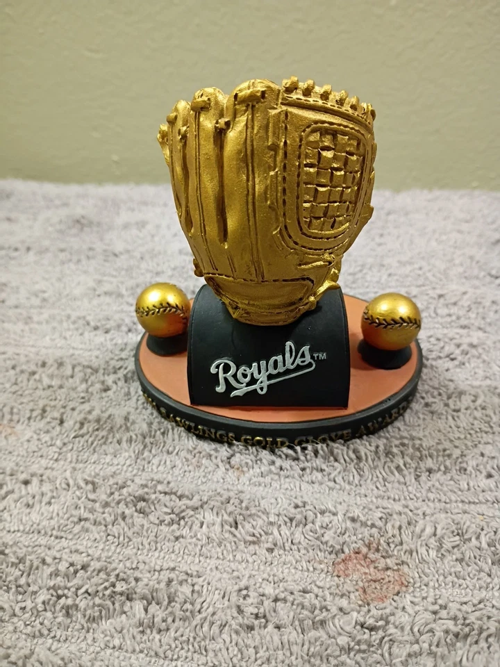 Premio Guante de Oro Alex Gordon Rawling de los Reales de Kansas City Foto 3 de 4
