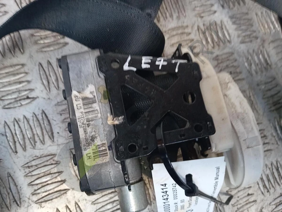 MK2 SAAB 93 Seat Belt Front Left  Convertible 12797292 - Image 3 of 4